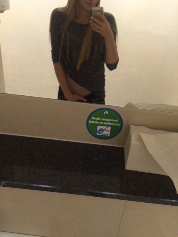 Фото голых девушек из домашнего архива