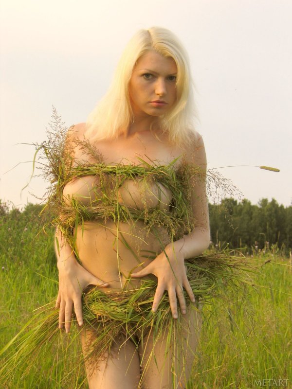 Русская красивая эротика от грудастой блондинки