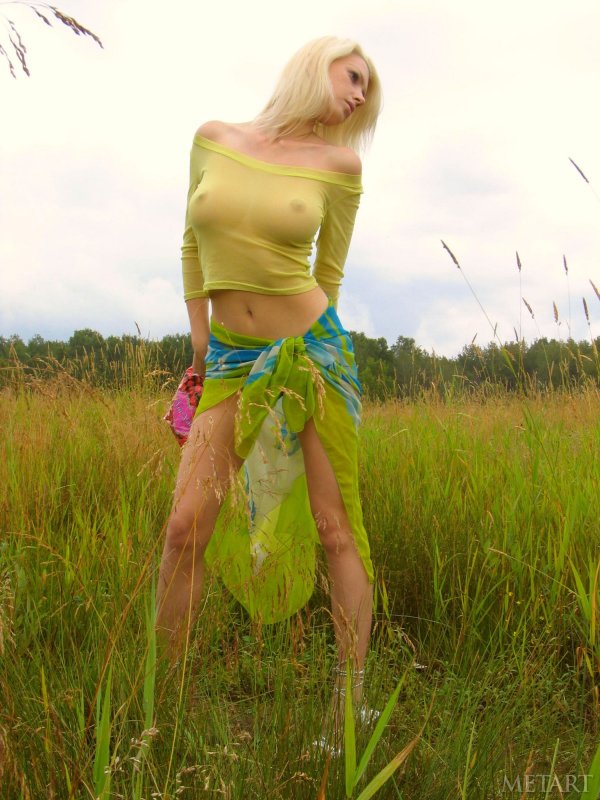 Русская красивая эротика от грудастой блондинки